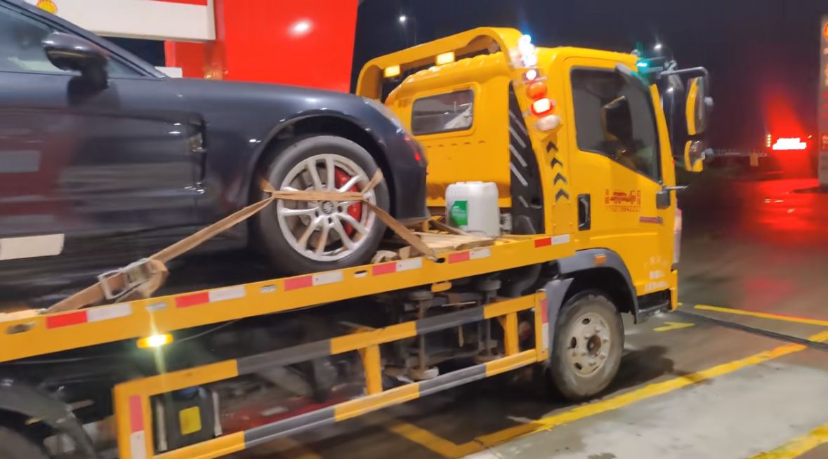泰安行车途中遇到突发状况该如何呼叫道路救援？
